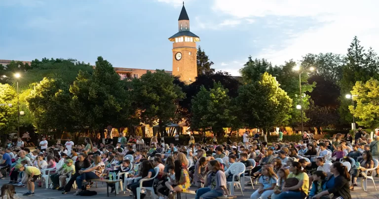 De la proiecții open-air și instalații cu AI, la ecologie și punți culturale: PLAY Giurgiu transformă orașul într-un laborator estival al creativității între 26 - 28 iunie