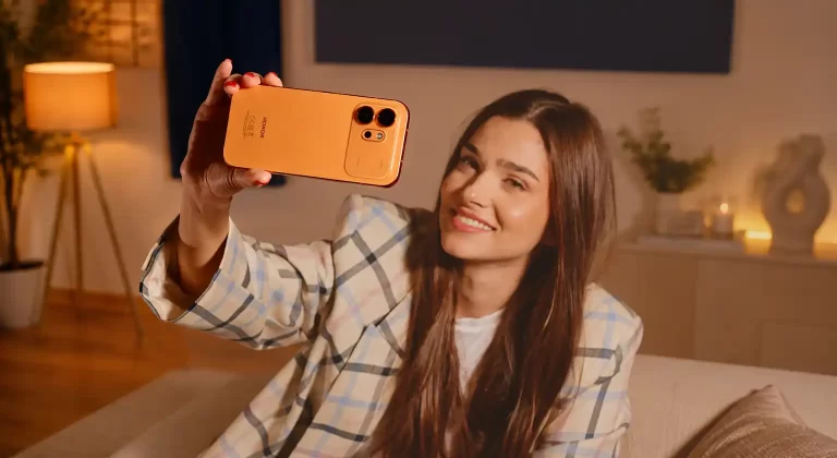 Theo Rose face cel mai neașteptat switch al anului