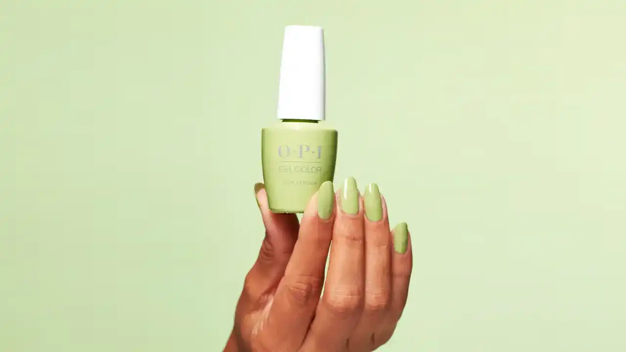 Matcha Nails 2026: trendul de manichiură verde inspirat din coffee shop