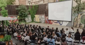 Dacă e joi, e CINEVARA!