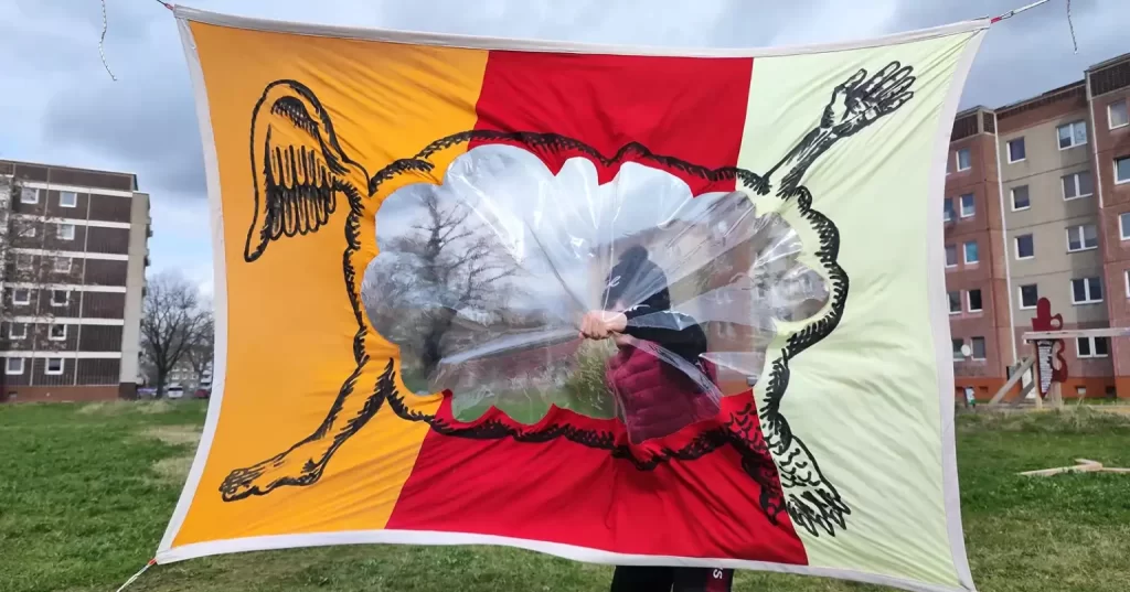 Cum se exersează nesupunerea? Vladan Jeremić și Rena Rädle deschid o expoziție despre artă, muncă și solidaritate, la Indecis artist run