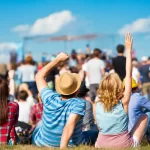 Familia devine sărbătoare: începe prima ediție „Rădăcini și Aripi – Festivalul Familiei”!