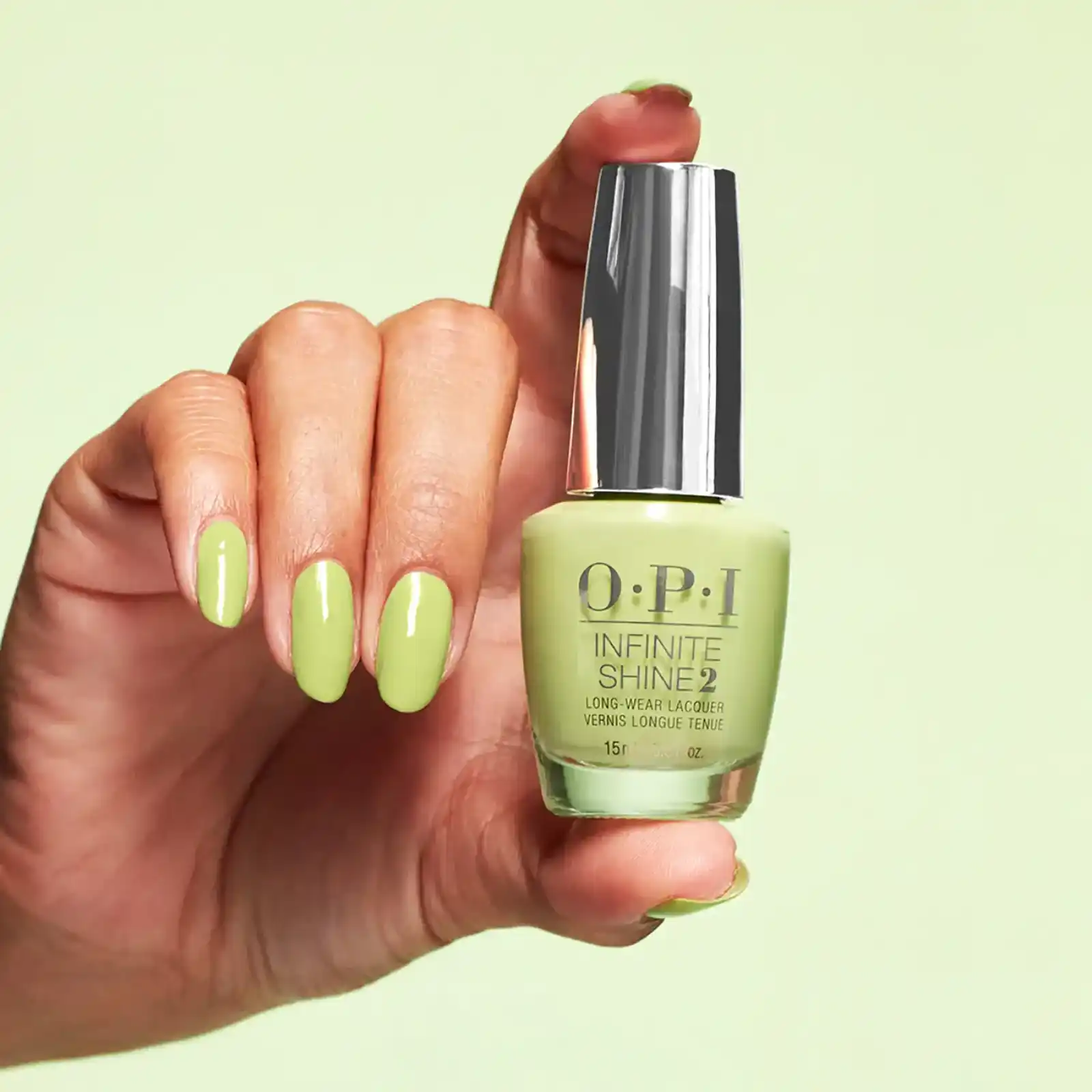 Matcha Nails 2026: trendul de manichiură verde inspirat din coffee shop