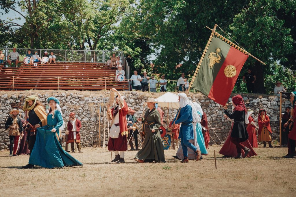 Festivalul Medieval Oradea revine: 3 zile de cavaleri, bătălii și concerte la Cetatea Oradea