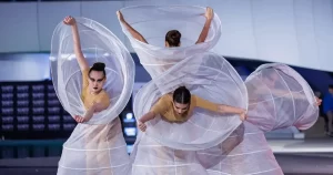 Brancusi 150 moda romaneasca show de moda Alin Galatescu YUNITY Park