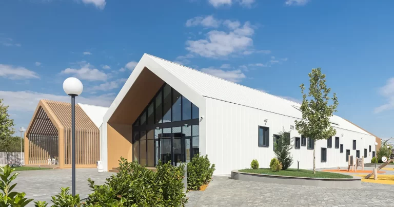 Arhitectura spațiului Little Town amenajat ca un oraș în miniatură