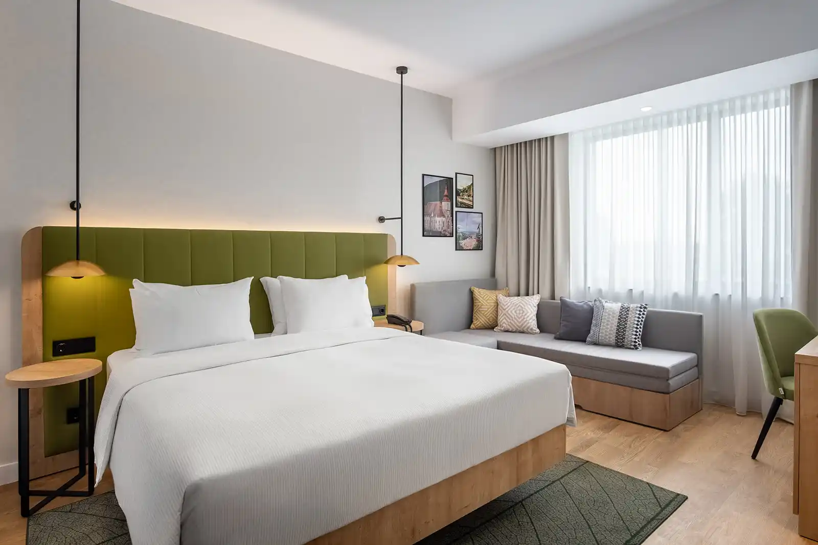 Hilton Brasov King with Sofabed