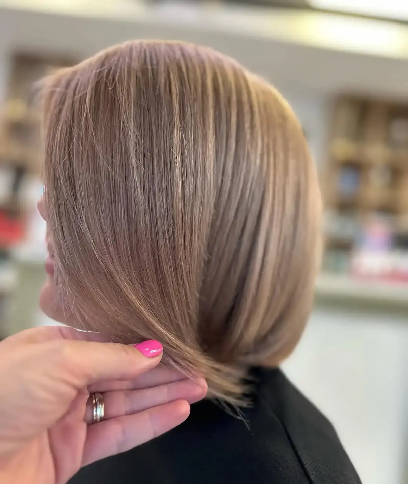 Coafură realizată de Cristina Scrisu, stilist Wella Professionals