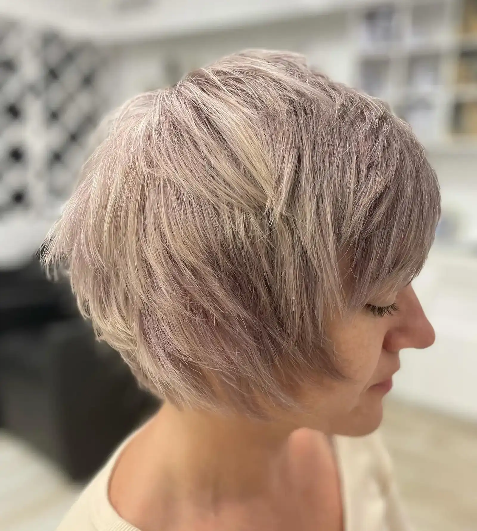 Coafură realizată de Cristina Scrisu, stilist Wella Professionals