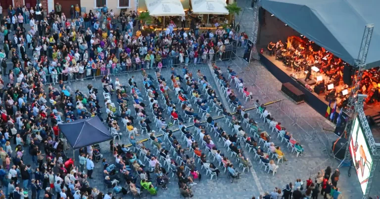 De la tango la jazz: trei seri de muzică în aer liber, săptămâna aceasta la Brașov