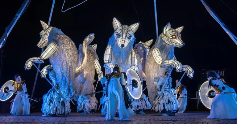 SEAStreet 2026: A doua zi a secțiunii de teatru stradal culminează cu show-ul Le Grand Mire, în parcarea Portului Turistic