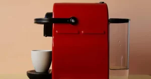 Greșelile care afectează gustul cafelei, indiferent de aparatul de cafea pe care îl folosești