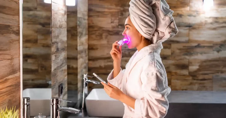 FOREO lansează primul sistem sonic de albire dentară din lume