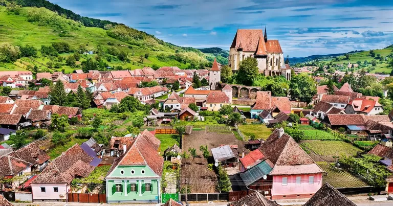 August în Colinele Transilvaniei: peste 20 de evenimente dedicate gastronomiei, patrimoniului, artelor și turismului activ
