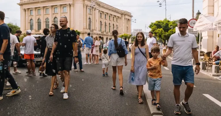 Un weekend dedicat sănătății și timpului de calitate petrecut alături de cei dragi, pe Calea Victoriei, la „Străzi deschise”