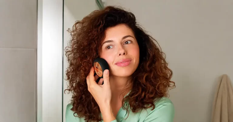 Terapia cu lumină verde: cum îți luminează tenul, la orice vârstă