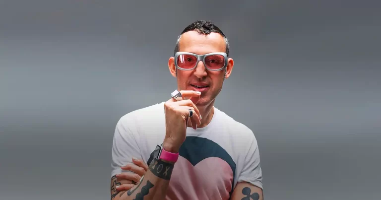 Karim Rashid, unul dintre cei mai influenți designeri ai lumii, vine în România la DECO Days 2026