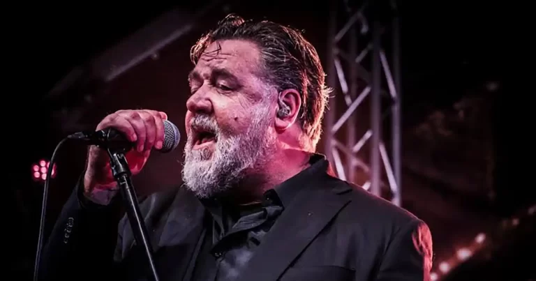 Russell Crowe vine pentru prima dată în România. Fanii îl pot întâlni personal la concertele din Timișoara și București printr-o experiență Meet & Greet exclusivă