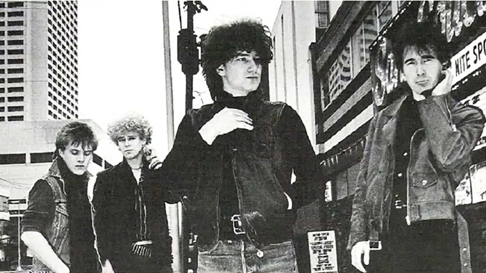 U2 anii 80: Bono, The Edge, Adam Clayton și Larry Mullen Jr.