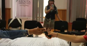 „Valiza Vorbelor Curajoase” revine la Centrul Cultural Reduta