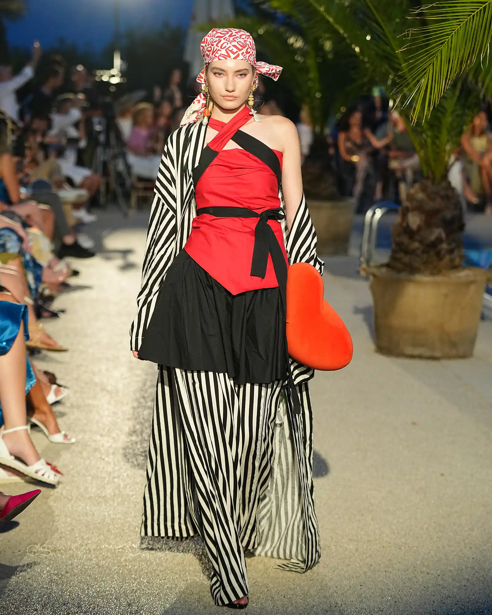Pool Fashion Show 2026: &bdquo;Visul unei nopți de vară&rdquo;