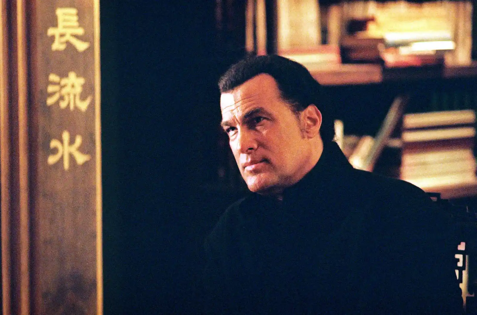 AXN Romania aduce în august comedii de vacanță, seri cu Steven Seagal și misiuni internaționale ale FBI