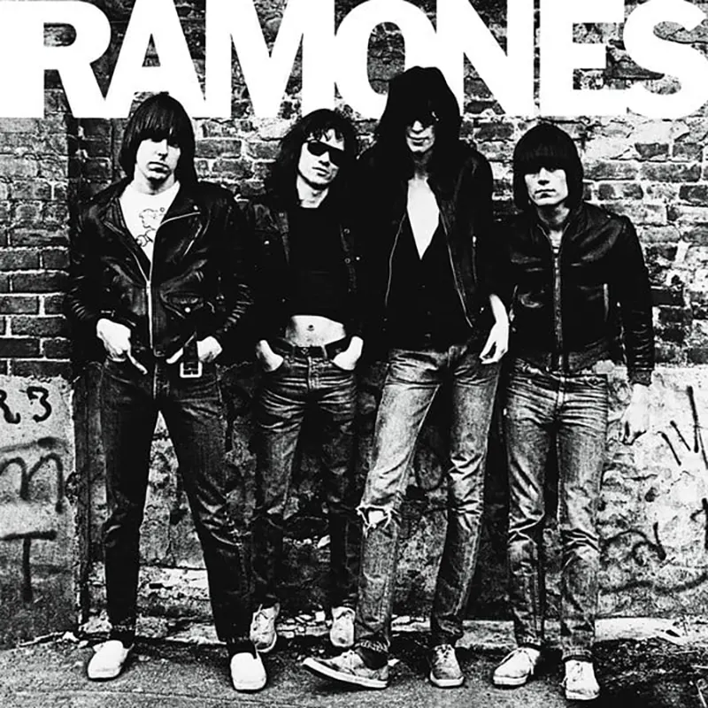 Cover album RAMONES - ramones-50-de-ani-punk-1976
