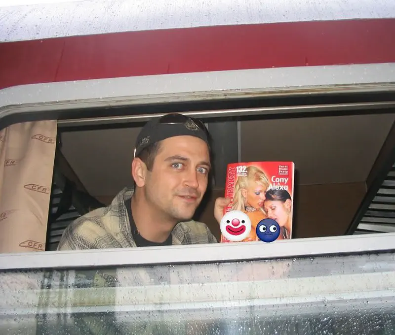 Vlase foto in tren arhiva Zob
