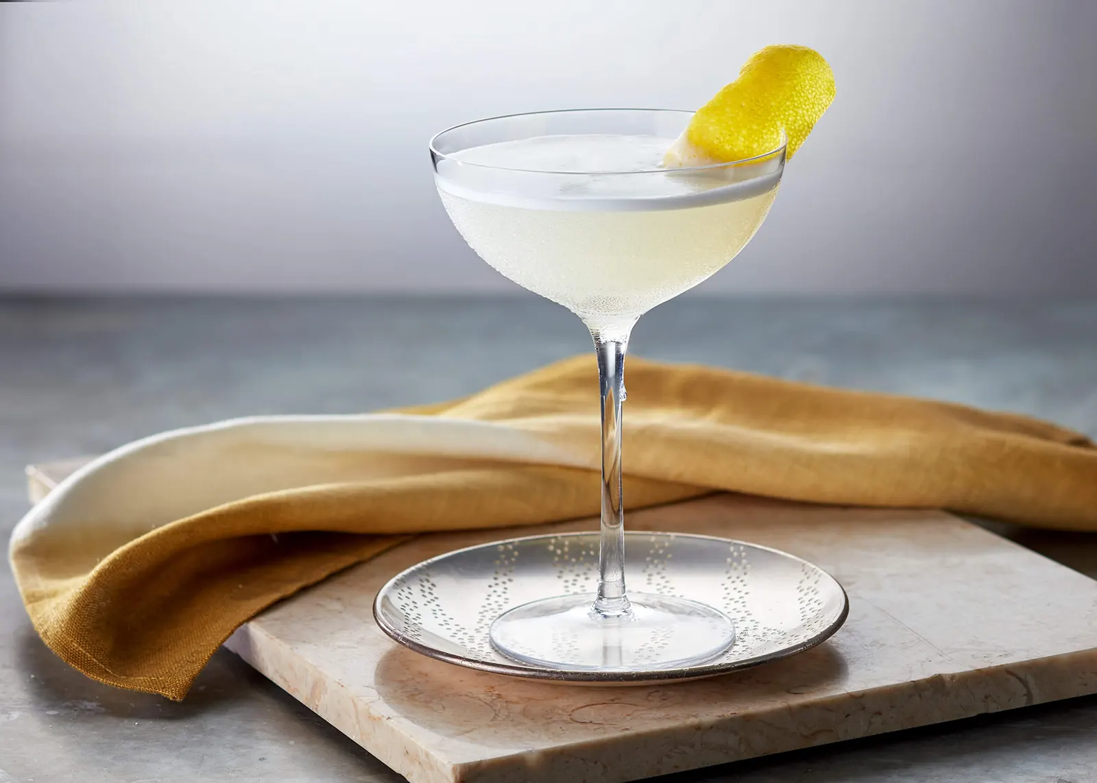 WHITE LADY-cocktailuri-cu-citrice-vara