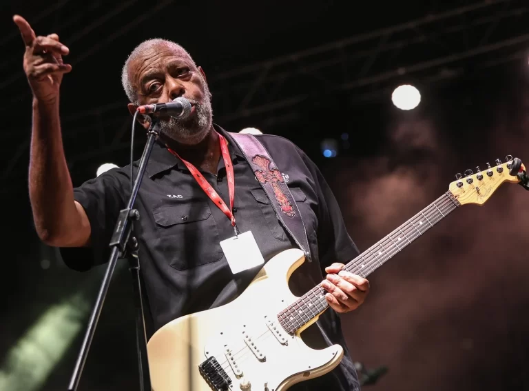 Zac Harmon portret pe scena Brasov Jazz and Blues Festival 2025 blues-ul-lui-zac-harmon-2026