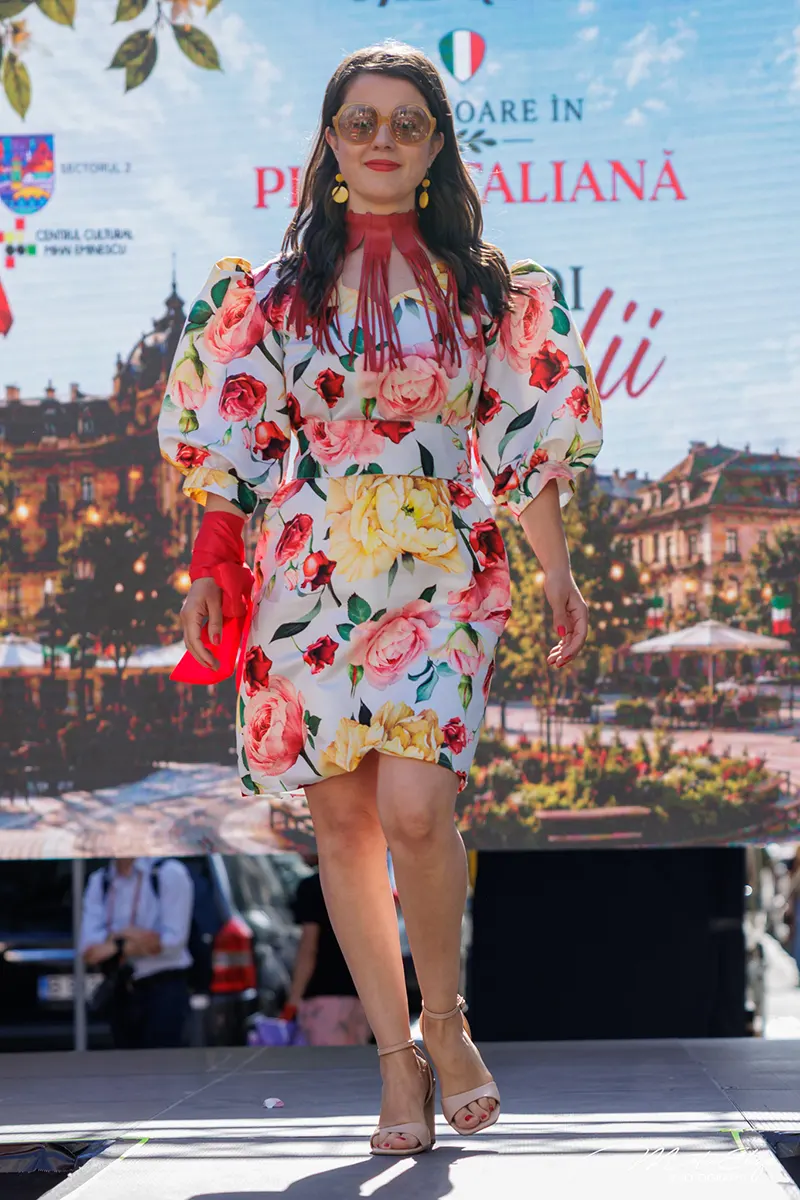 Fashion show Raluca Soare inspirat de stilul mediteranean