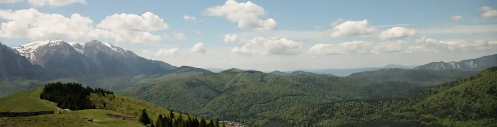 Azuga &icirc;ntre regalitate și industrie: tur ghidat, expoziție, film documentar și lectură performativă &icirc;n parcul Ecaterina Teodoroiu pe 29 august
