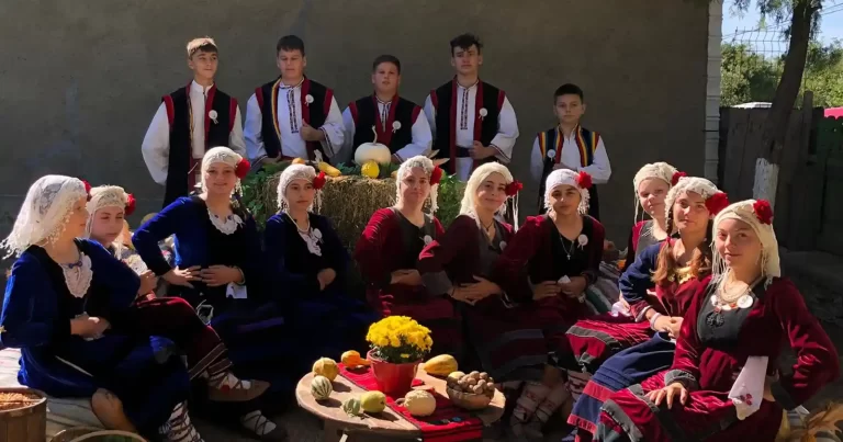 Peste 165 de muzee și obiective rurale, pe harta Nopții Muzeelor la Sate