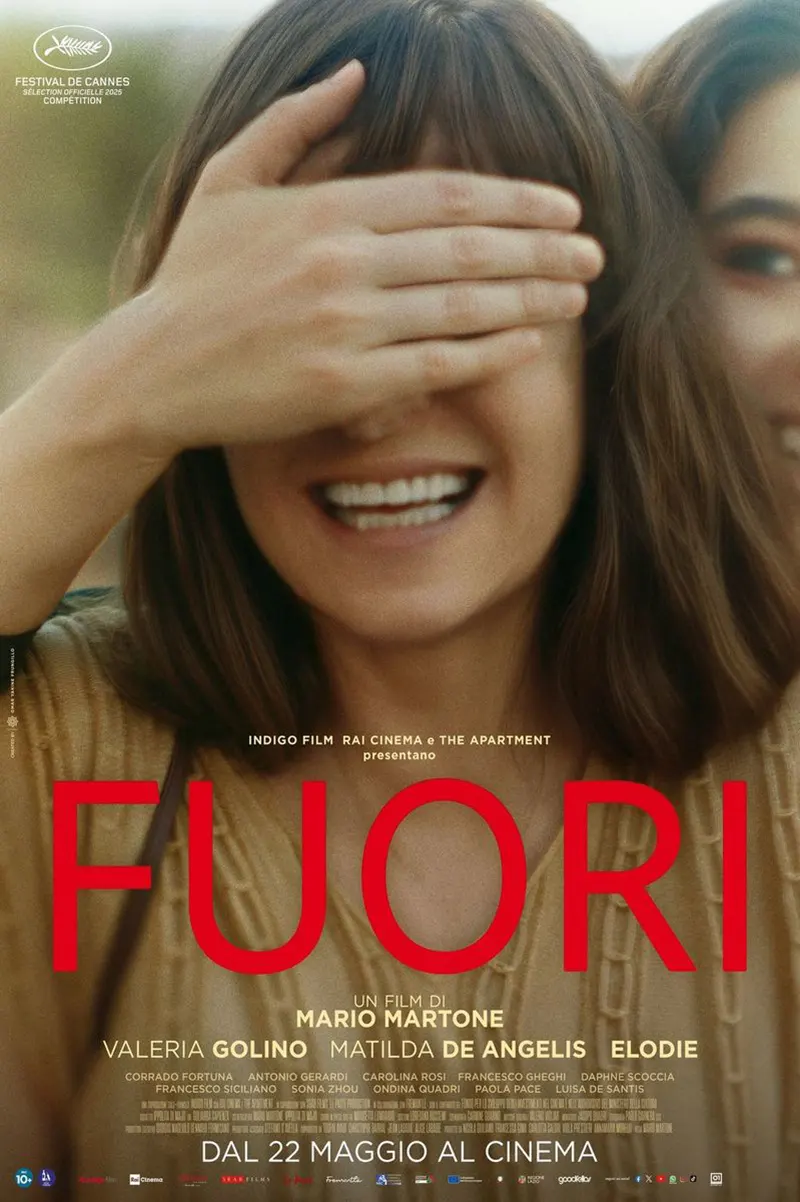 Afara Fuori - posterul filmului