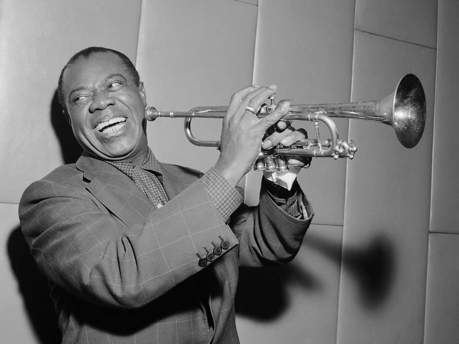 Louis Armstrong, artistul care a schimbat istoria Jazz-ului