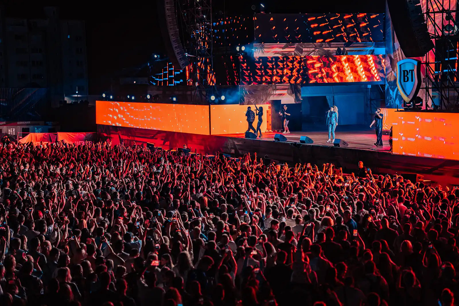 Festivalul STARDUST a adus hiturile anilor ’90 și 2000 la NIBIRU
