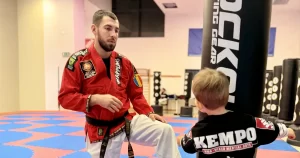 MARVIN BELECCIU, antrenor de Kempo in sala de antrenamente