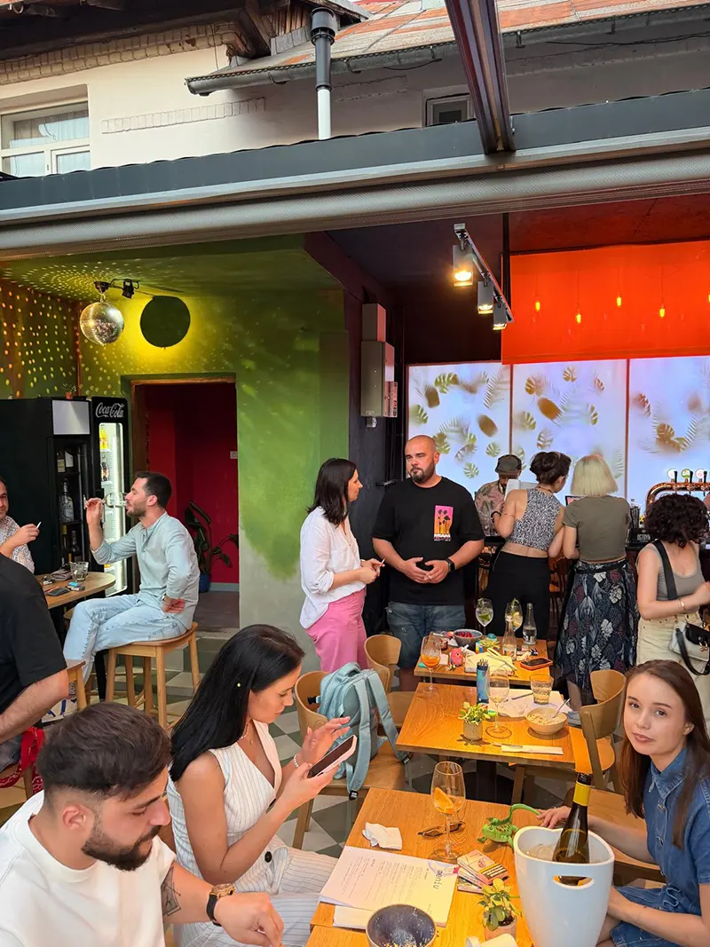 animatie la la PAVLOV Gastrobar din Domenii