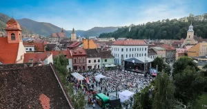 Piața Sf. Ioan Brașov loc consacrat de evenimente pe timpul verii - evenimente Brașov august 2026