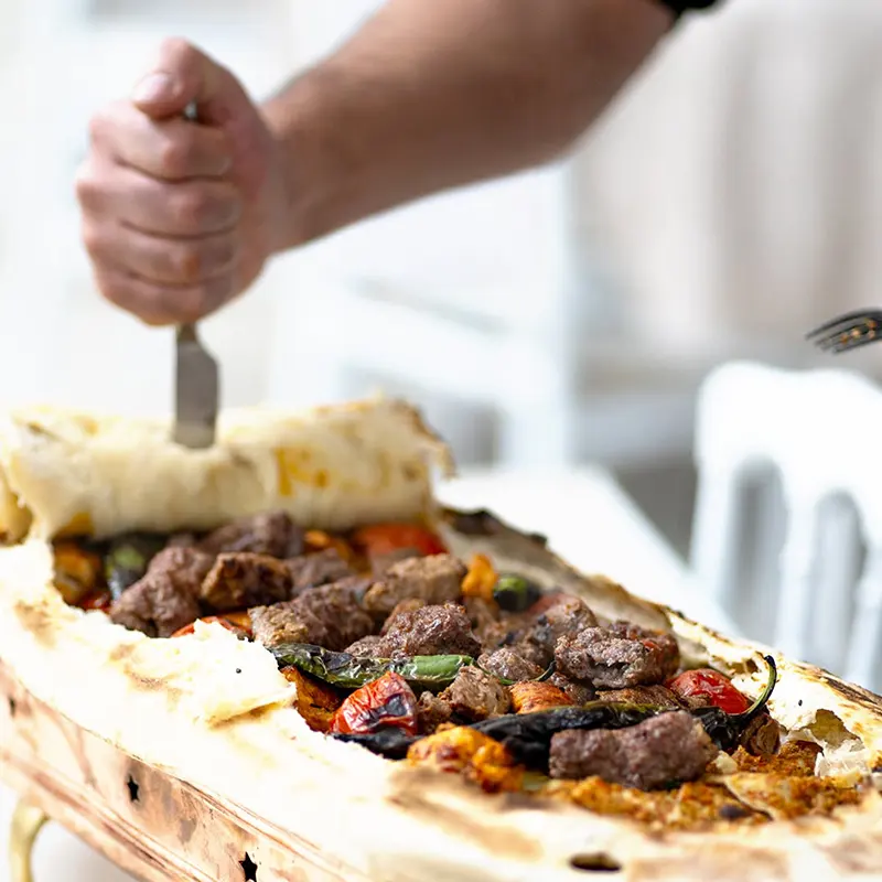preparat turcesc la restaurantul Miral de lângă Timișoara