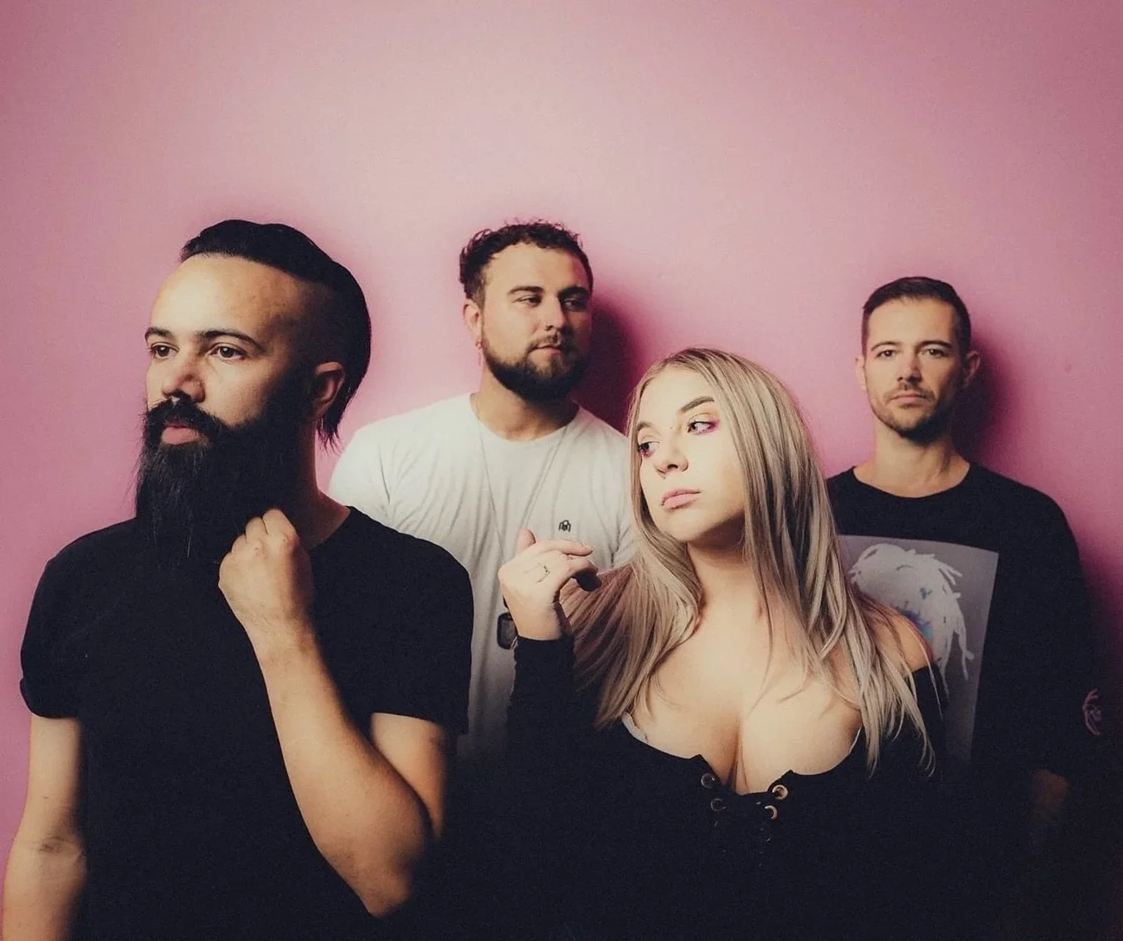 trupe rock alternativ feminine, Rivals