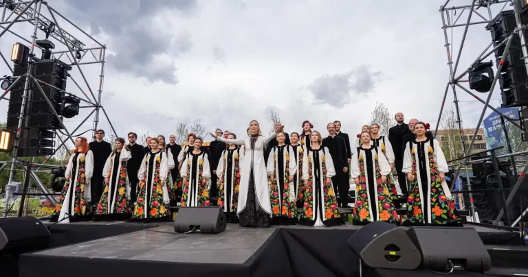 MADRIGAL PENTRU SPITALE continuă la Colțea: un concert care aduce împreună medici, actuali și foști pacienți