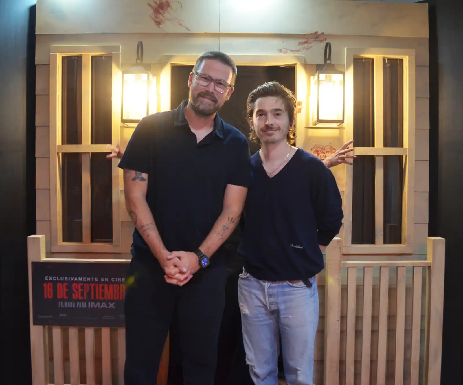 Interviu exclusiv cu Zach Cregger, regizorul noului film „Resident Evil”.