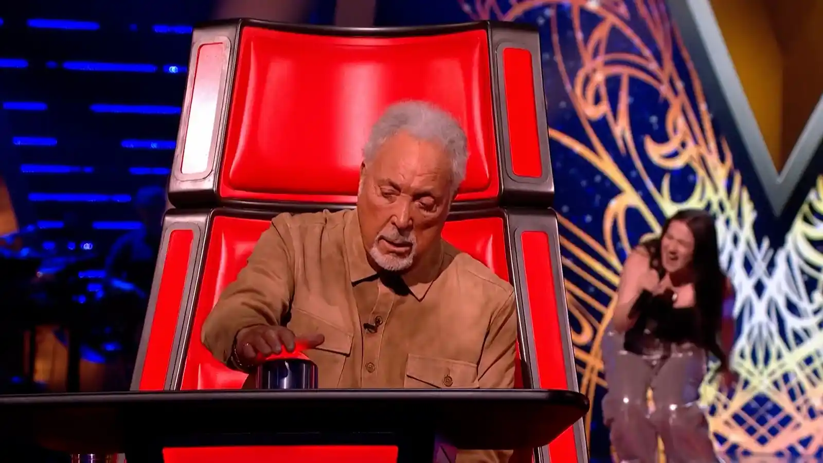 Teodora Sava din Piatra Neamț a întors toate scaunele la The Voice UK
