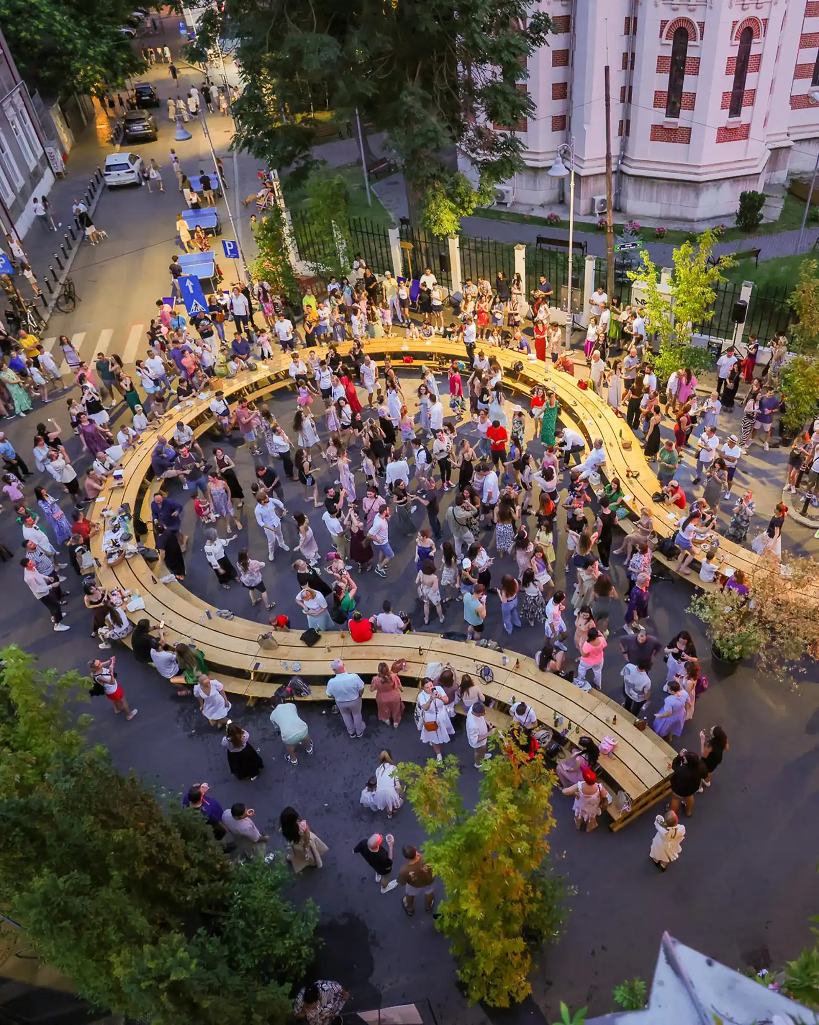 De Zilele Bucureștiului, orașul se așază la masă