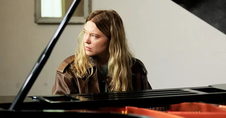 Léa Seydoux la pian în filmul Gentle Monster (2026)