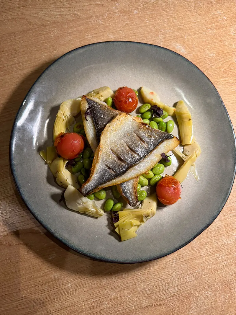 Preparat cu pește și legume la Le Petit Bistro Brașov