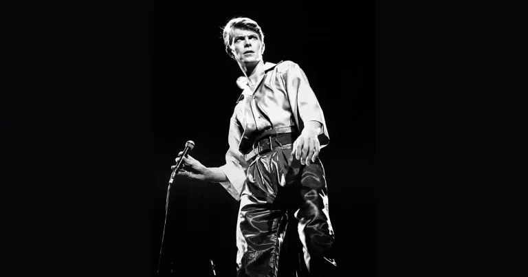 David Bowie revine în concert pe marile arene