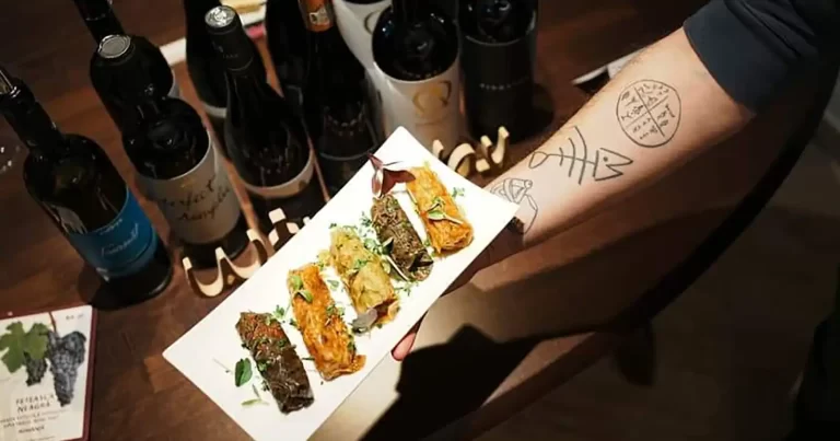Peste o sută de exponate din Muzeul Sarmalelor expuse în premieră, în weekend, la Biblioteca Națională – Artisan Food Market