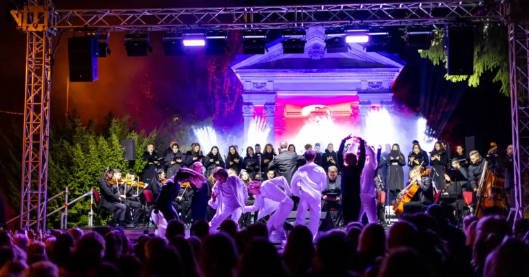 Scena Urbană aduce la Cluj-Napoca Concertul de Luminație și dezbaterea IN.ACCESIBIL